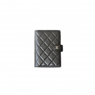 CHANEL MASTER QUILTED PASSPORT HOLDER A96066 (15*10*3cm) 